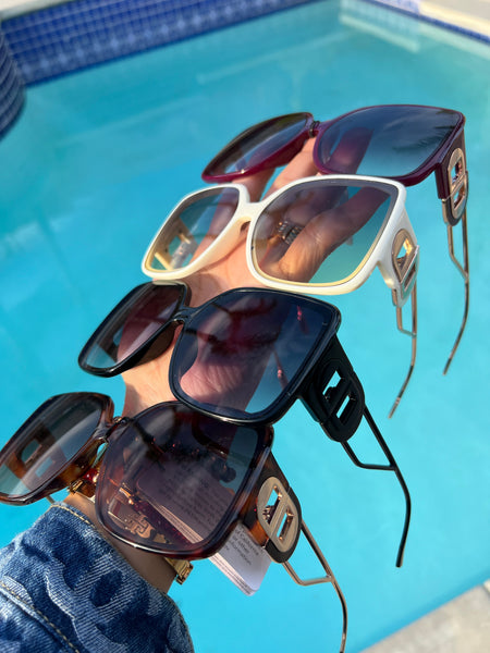 Weekend mode sunnies
